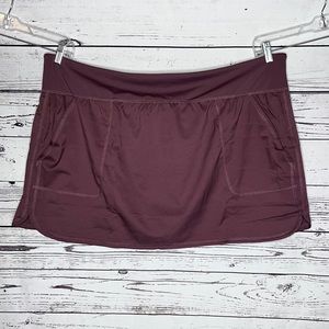 Zuda NWOT 3XP Eggplant Purple Z-Eco Cityscape Athletic Skort - Skirt w/ Shorts